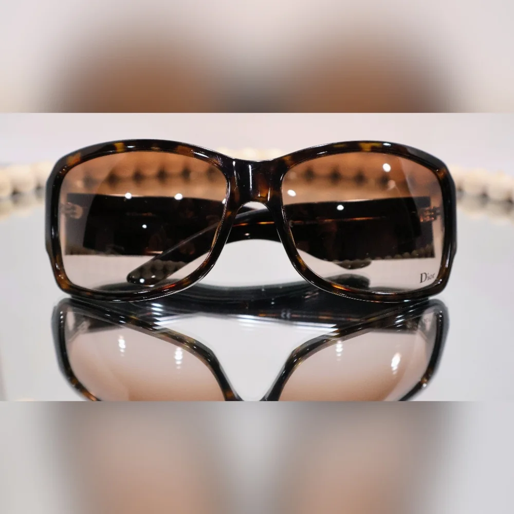 Christian Dior Vintage Y2K Tortoise Shell Sunglasses Silver Logo Authentic